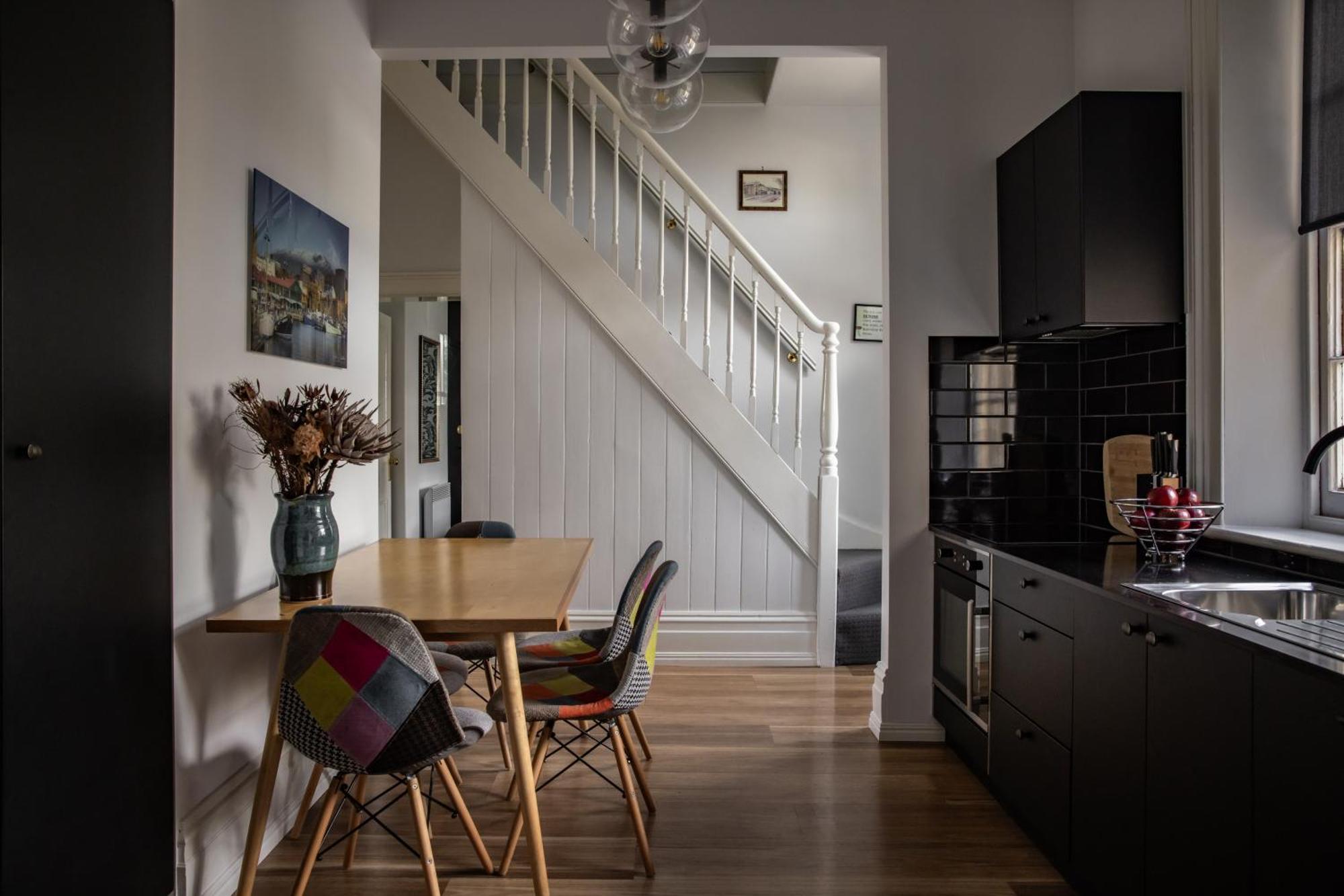 Sanctum Boutique Apartments Хоубарт Екстериор снимка